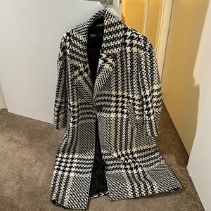 Zara Houndstooth Coat, Small, Like New